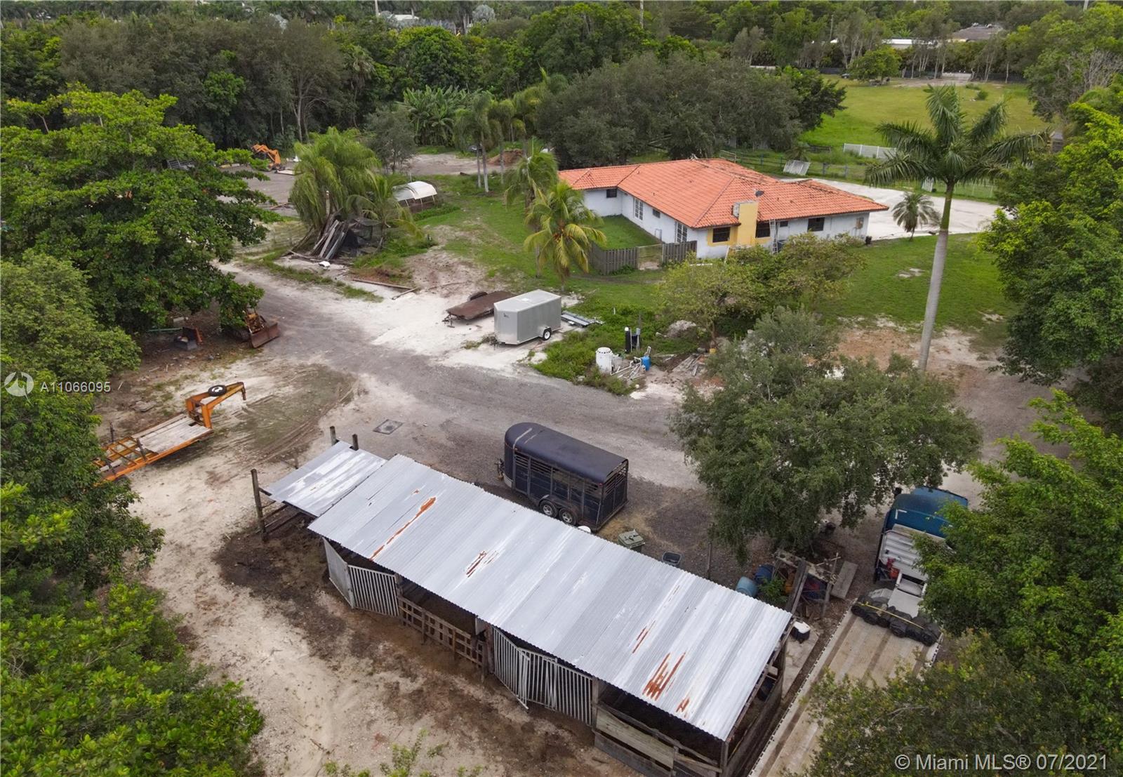 18900 Southwest 56th Street Southwest Ranches, FL 33332 - Photo 6 of 23