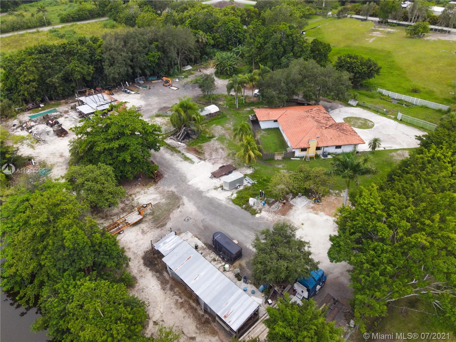 18900 Southwest 56th Street Southwest Ranches, FL 33332 - Photo 9 of 23