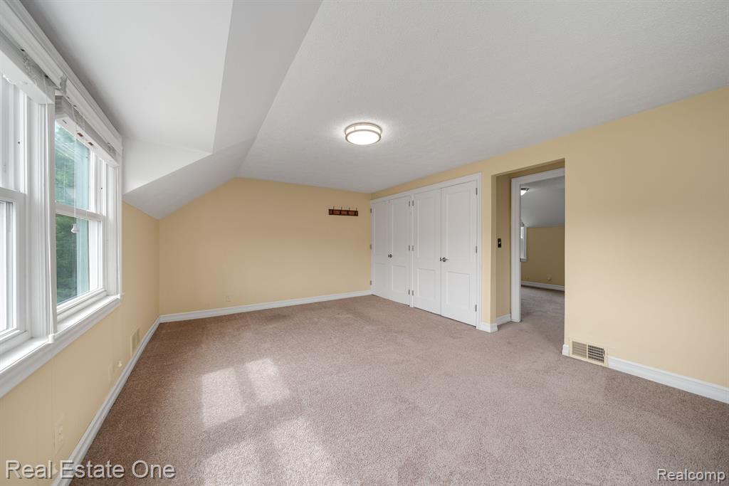 30600 Lahser Road Beverly Hills, MI 48025 - Photo 42 of 59