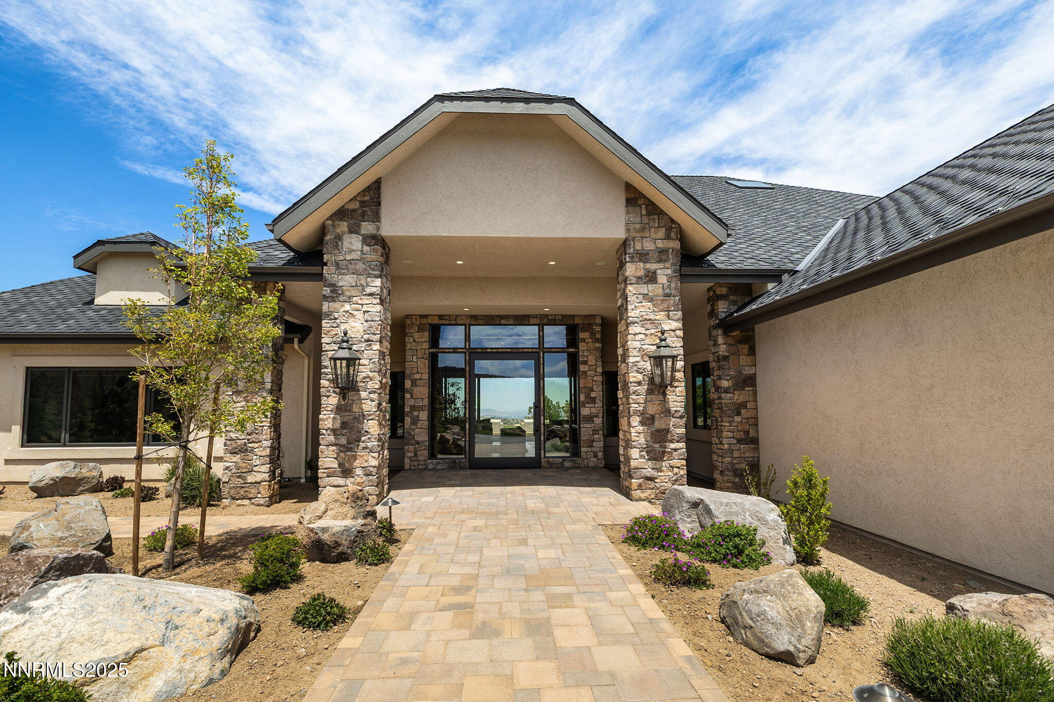 29 Bennington Court Reno, NV 89511 - Photo 4 of 39 39-web-or-mls-29 Bennington-40