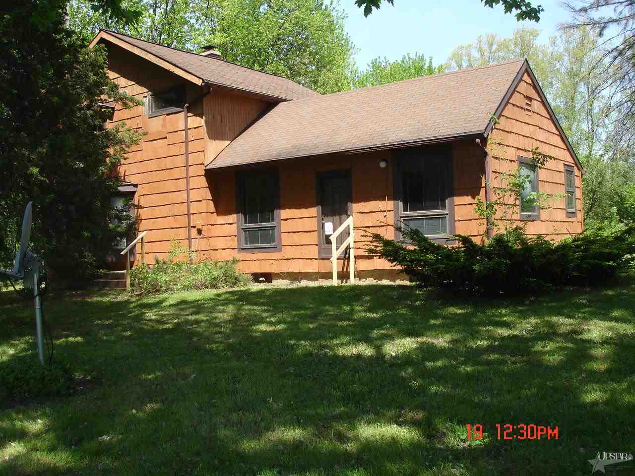 4212 Leesburg Road Fort Wayne, IN 46808 - Photo 3 of 12