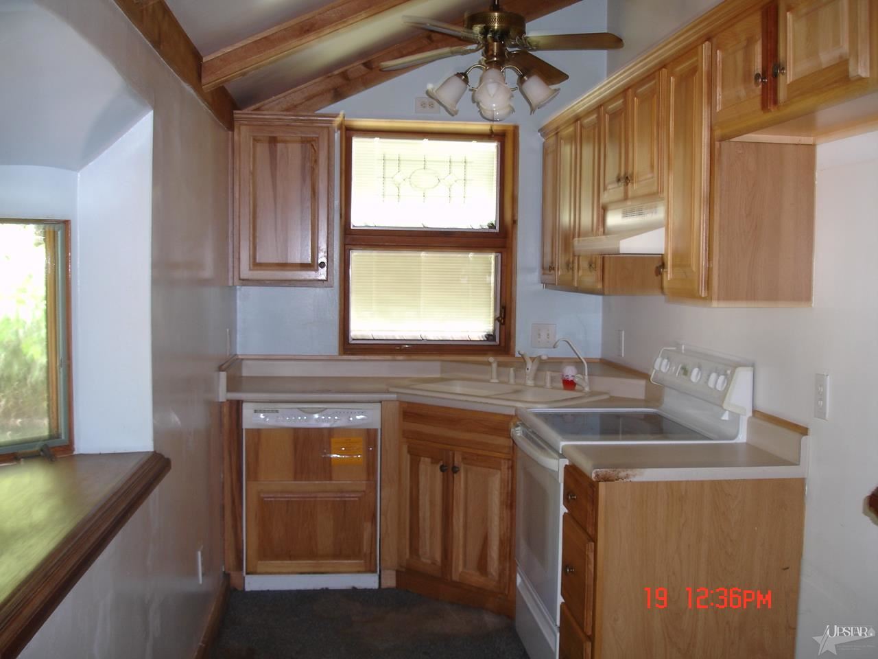 4212 Leesburg Road Fort Wayne, IN 46808 - Photo 9 of 12