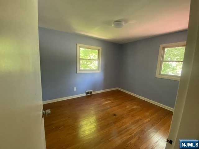 1398 River Road Teaneck, NJ 07666 - Photo 7 of 9