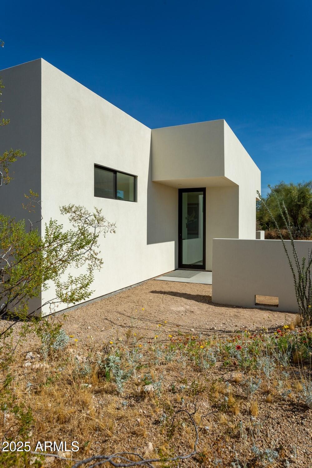 7915 East Primrose Path Carefree, AZ 85377 - Photo 42 of 46 Guest House Entrance