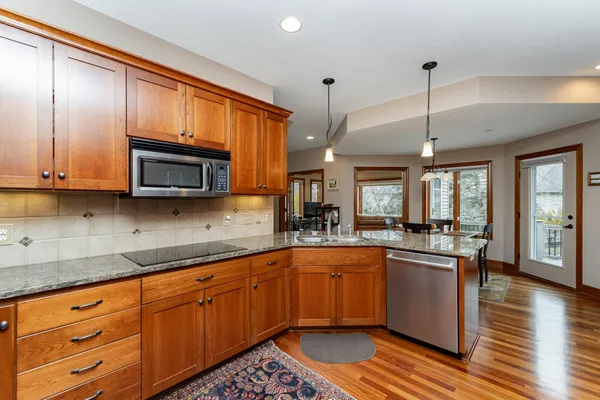 $650,000 | 1598 Salem Court Southwest, Rochester, MN 55902