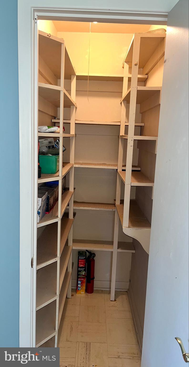 3267 Stepney Street Edgewater, MD 21037 - Photo 23 of 31 Pantry off dining room