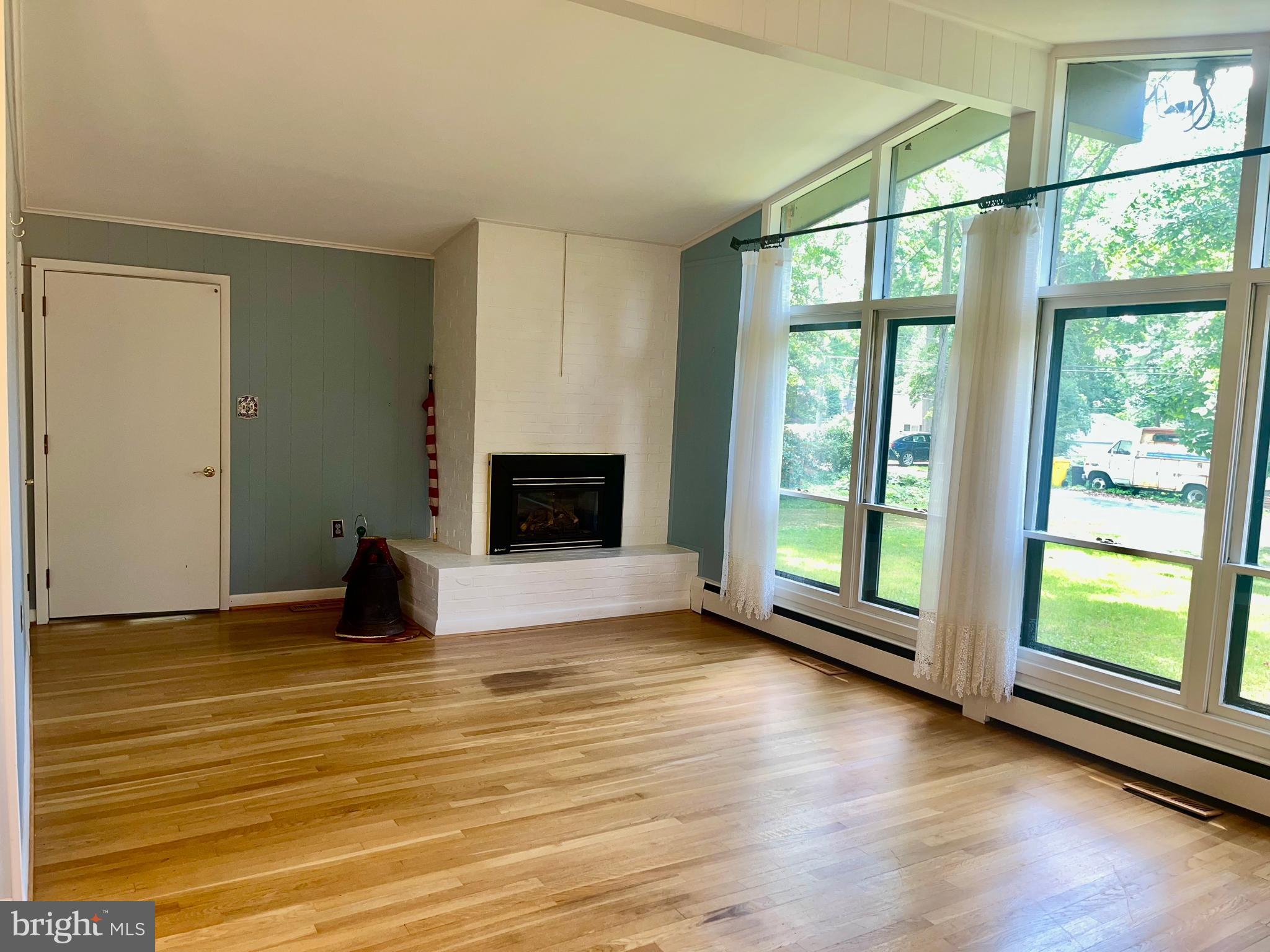3267 Stepney Street Edgewater, MD 21037 - Photo 8 of 31 Living room with fireplace