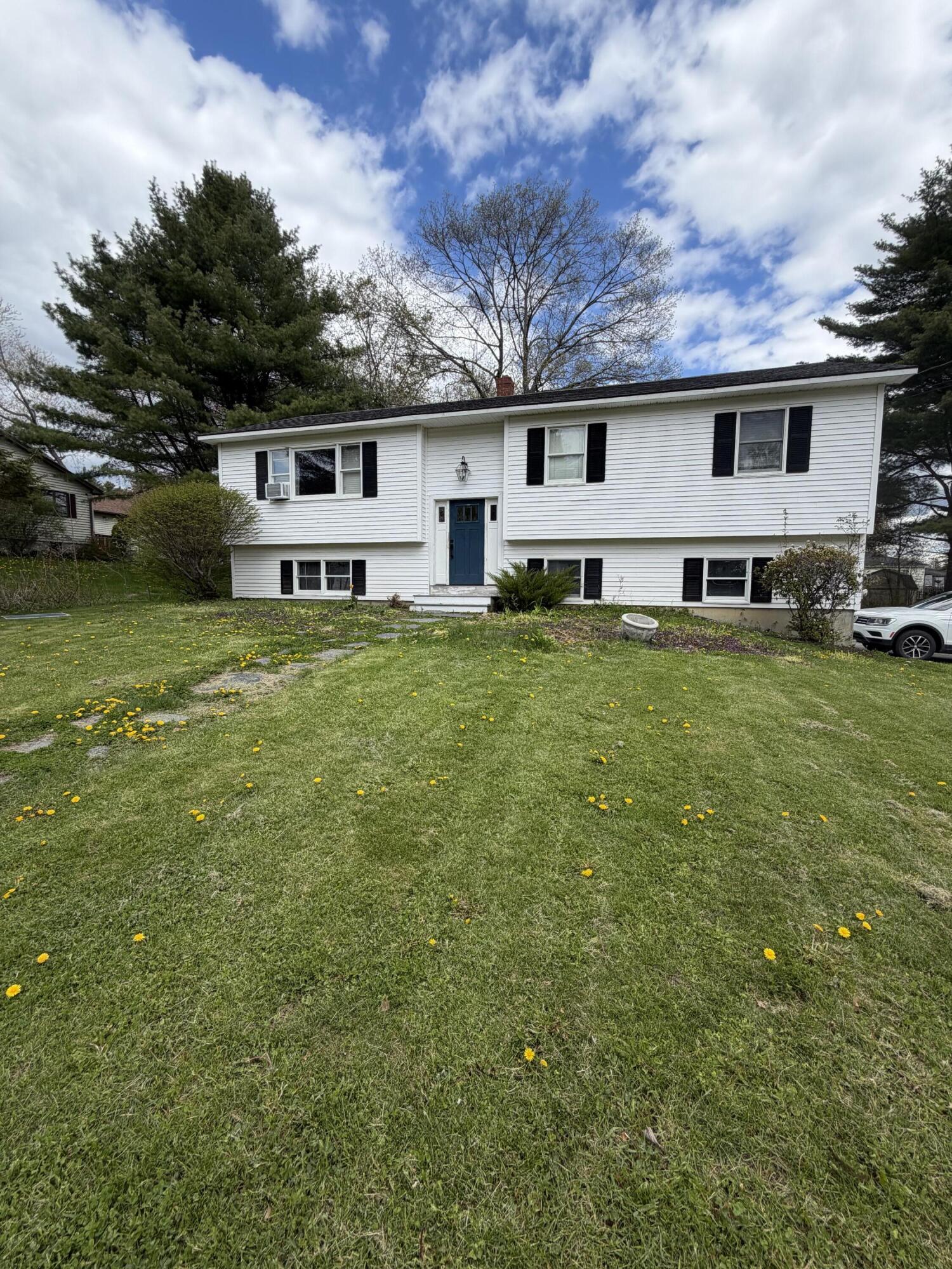 25 Clearview Avenue Waterville, ME 04901 - Photo 1 of 45 IMG_0740