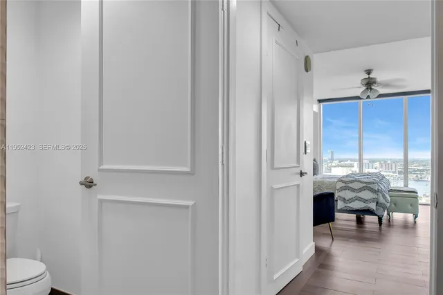 $1,075,000 | 1800 South Ocean Drive, Unit 2208, Hallandale Beach, FL 33009