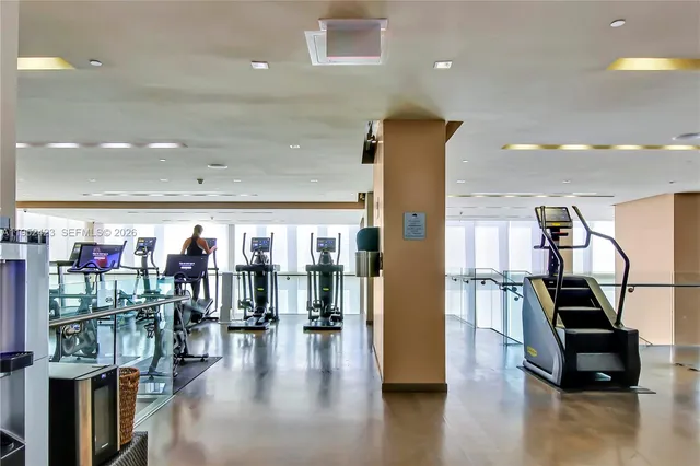 $1,075,000 | 1800 South Ocean Drive, Unit 2208, Hallandale Beach, FL 33009