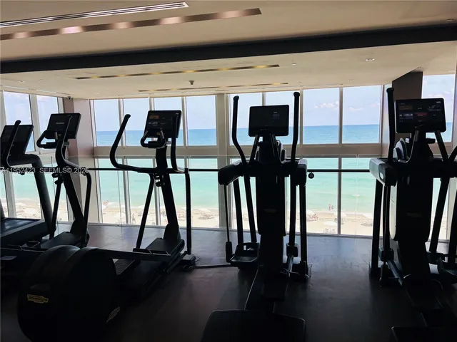 $1,075,000 | 1800 South Ocean Drive, Unit 2208, Hallandale Beach, FL 33009