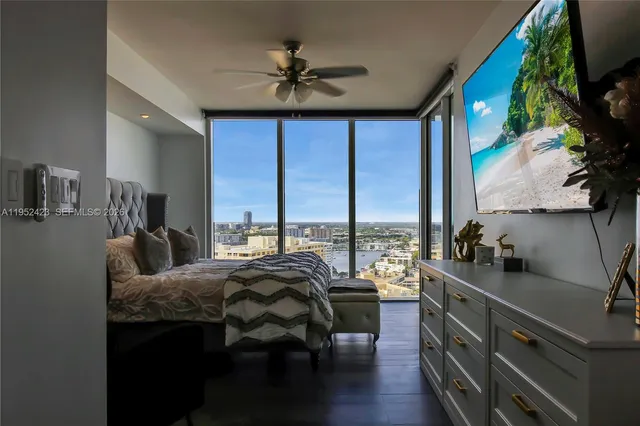 $1,075,000 | 1800 South Ocean Drive, Unit 2208, Hallandale Beach, FL 33009