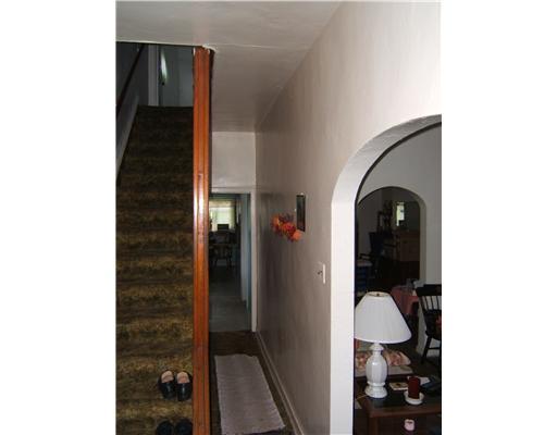 3519 Wakefield Street Pittsburgh, PA 15213 - Photo 3 of 7 Entry/Foyer. Entry/Foyer