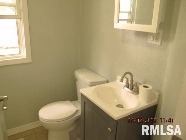 1214 3rd Street, Unit A Moline, IL 61265 - Photo 5 of 11 Gallery Image 5