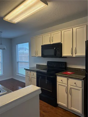 $2,100 | 4039 Southern Trace Drive, College Station, TX 77845