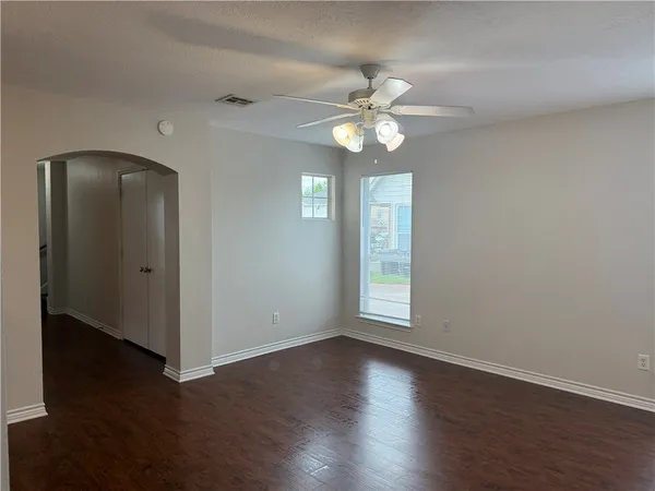 $2,100 | 4039 Southern Trace Drive, College Station, TX 77845