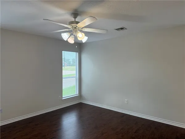 $2,100 | 4039 Southern Trace Drive, College Station, TX 77845