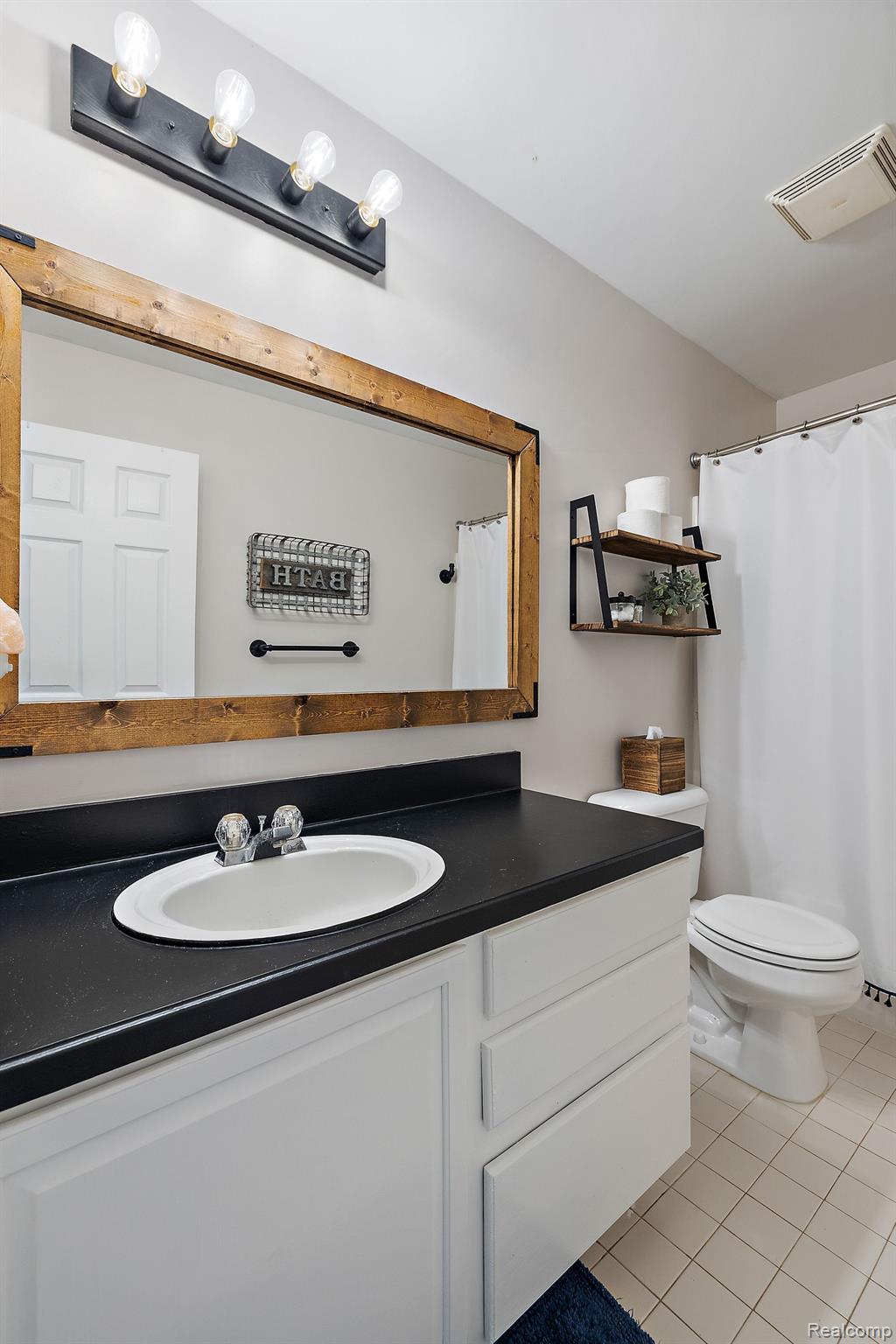 2147 Hummer Lake Road Oxford, MI 48371 - Photo 53 of 60 Gallery Image 53
