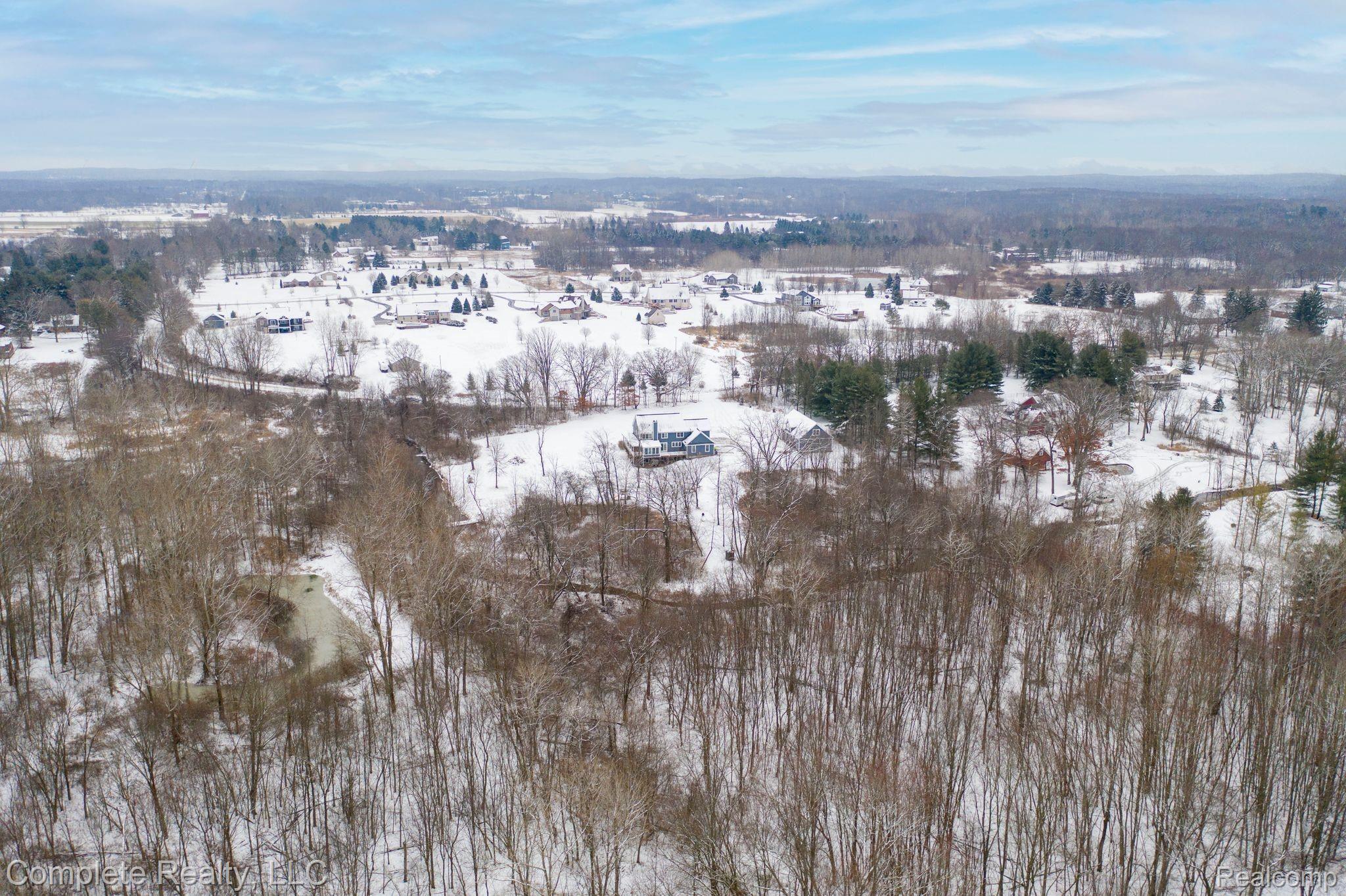 10320 South Horton Road Goodrich, MI 48438 - Photo 10 of 95 DJI_0725.jpg