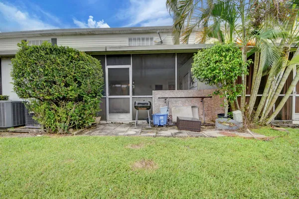 $3,500 | 11862 Brier Patch Court, Wellington, FL 33414