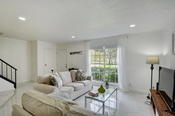 $3,500 | 11862 Brier Patch Court, Wellington, FL 33414