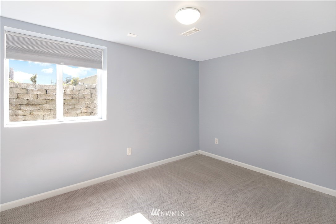 1606 Bayon Road Bellingham, WA 98225 - Photo 18 of 39 an empty room with a window
