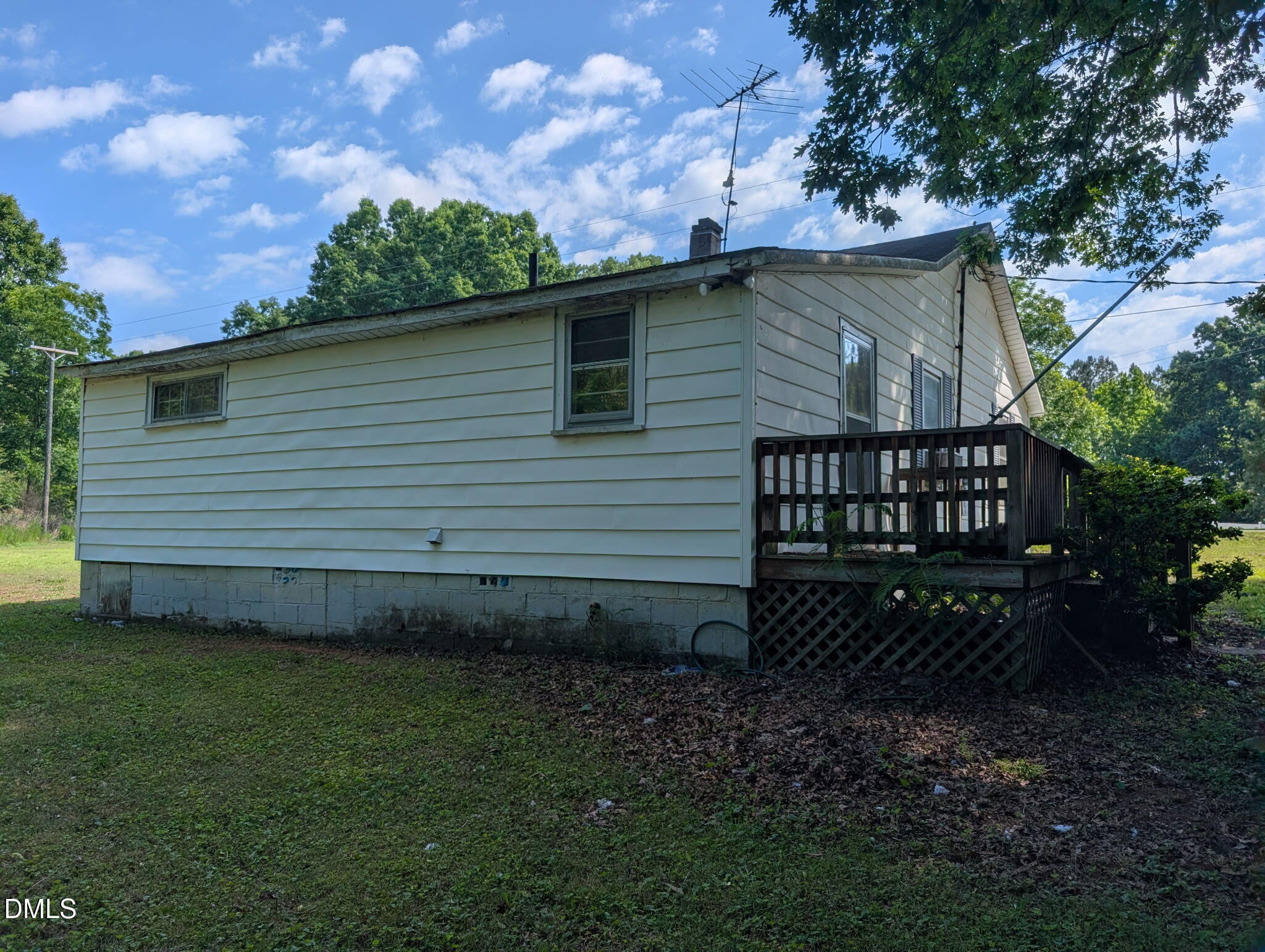 1222 Southerland Mill Road Henderson, NC 27537 - Photo 6 of 26