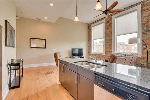 $2,200 | 936 Broad Street, Unit 304, Augusta, GA 30901