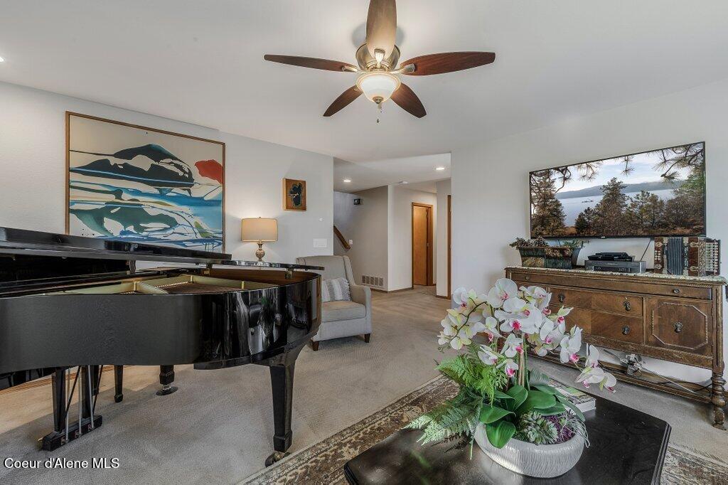 11413 North Summit Loop Post Falls, ID 83854 - Photo 11 of 67 Large Family Room