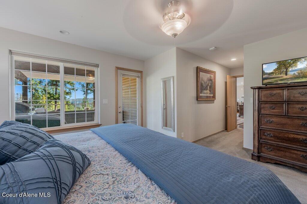 11413 North Summit Loop Post Falls, ID 83854 - Photo 26 of 67 Primary Bedroom with En Suite