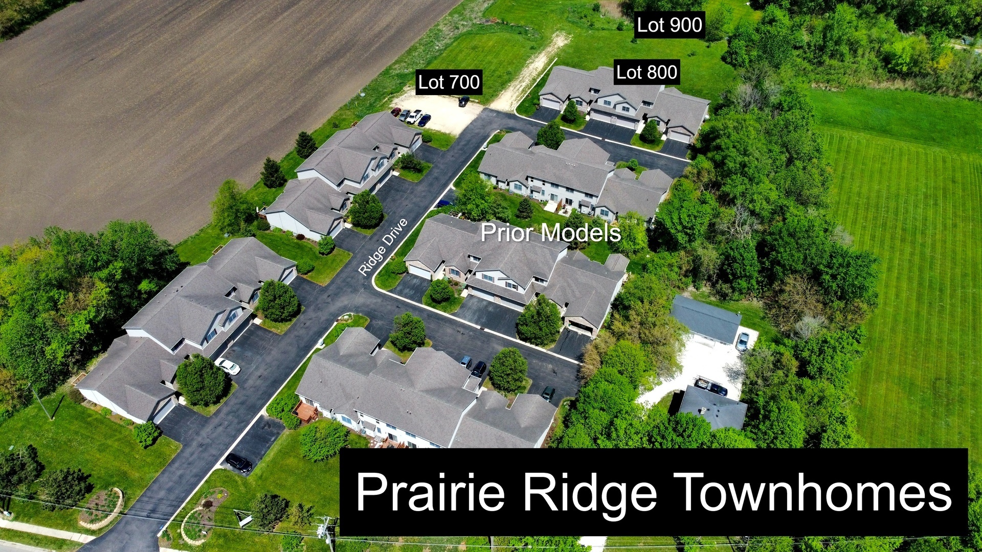700-900 Ridge Drive Sycamore, IL 60178 - Photo 1 of 1 an aerial view of house with yard