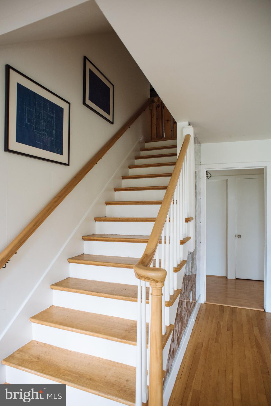 9448 Elizabethtown Road Elizabethtown, PA 17022 - Photo 19 of 48 a view of an entryway