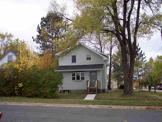2003 West 3rd Avenue Hibbing, MN 55746 - Photo 2 of 5
