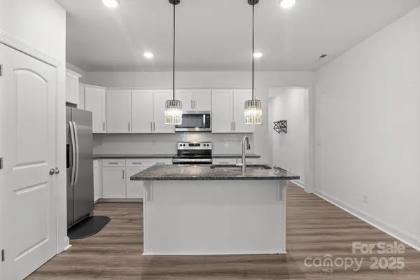 $284,900 | 1805 Edgewater Drive Northwest, Conover, NC 28613