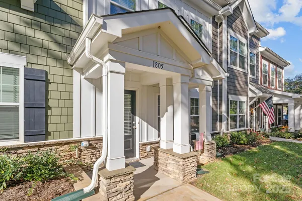 $284,900 | 1805 Edgewater Drive Northwest, Conover, NC 28613