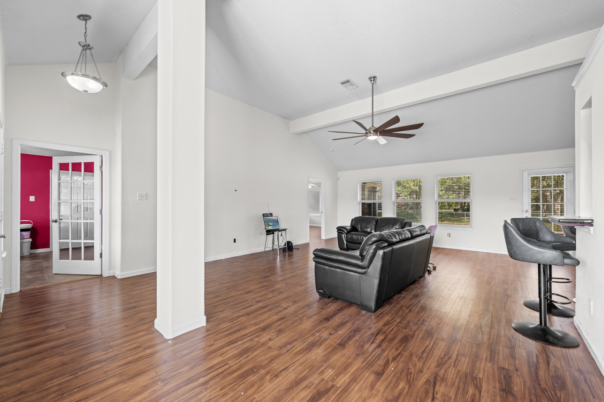 7442 County Road 42 Rosharon, TX 77583 - Photo 13 of 43 a living room with furniture and a wooden floor