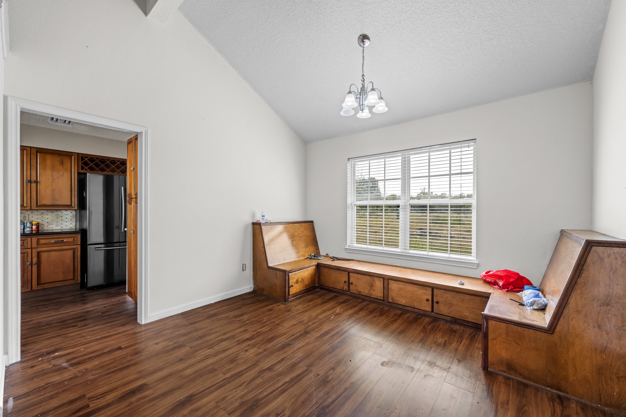 7442 County Road 42 Rosharon, TX 77583 - Photo 21 of 43 a living room with furniture and wooden floor