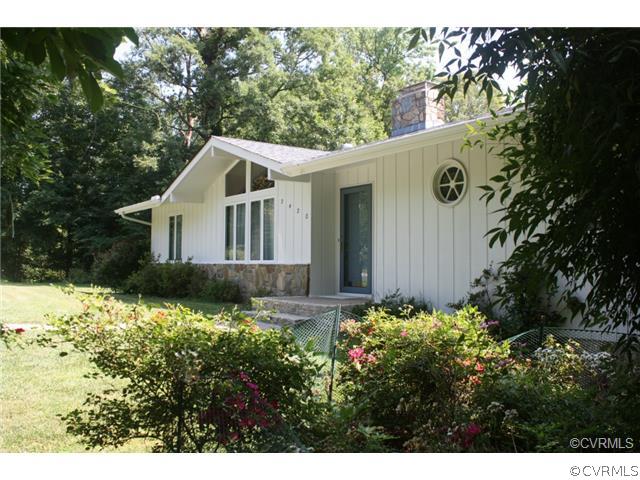 2420 Mt Blanco Road Chester, VA 23836 - Photo 7 of 11