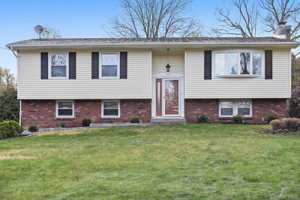 $625,000 | 140 Chestnut Ridge Road, Mahopac, NY 10541