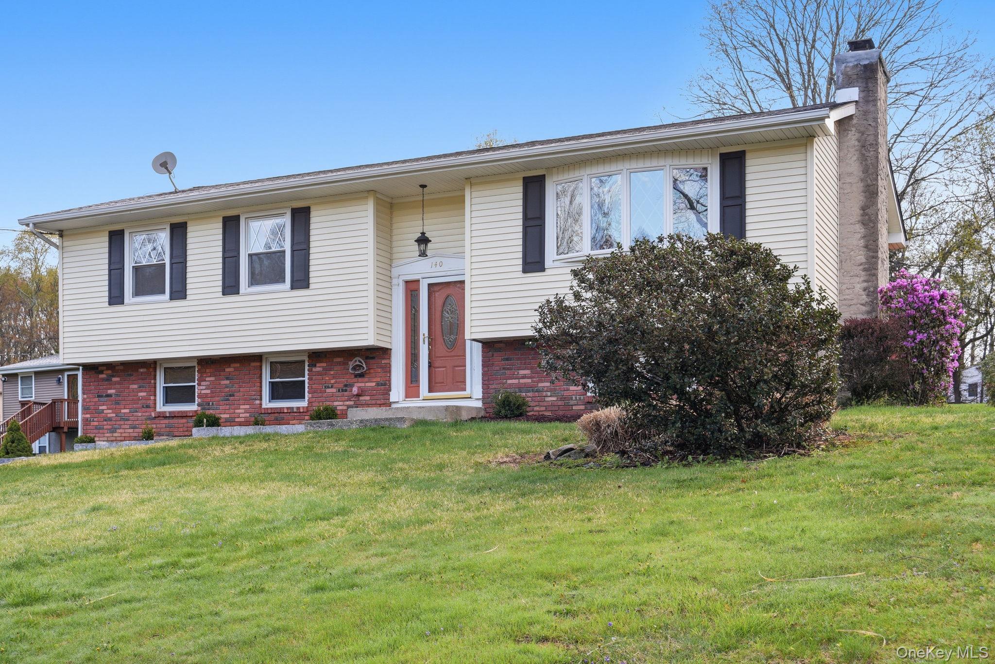 140 Chestnut Ridge Road Mahopac, NY 10541 - Photo 3 of 25