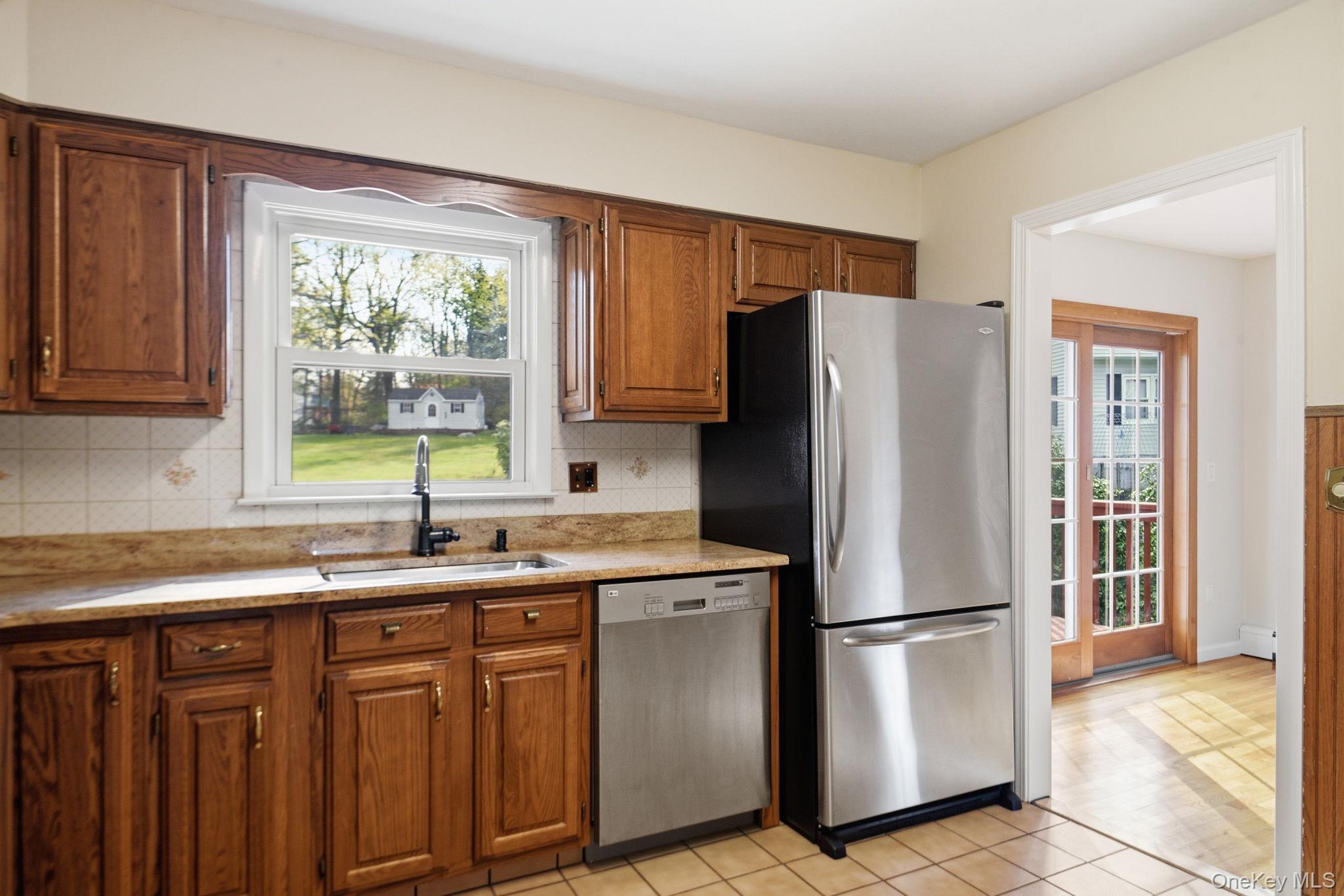 140 Chestnut Ridge Road Mahopac, NY 10541 - Photo 9 of 25