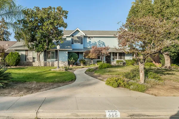 $402,500 | 665 Ramblewood Court, Dinuba, CA 93618