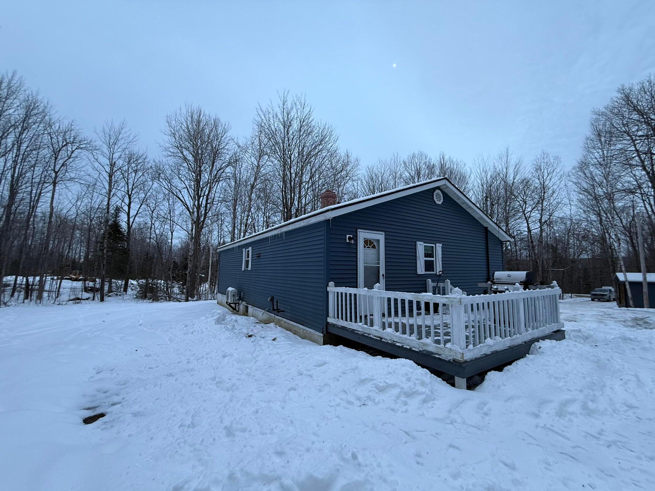 274 North Chester Road Lincoln, ME 04457 - Photo 8 of 32 20250209235150152706000000-o