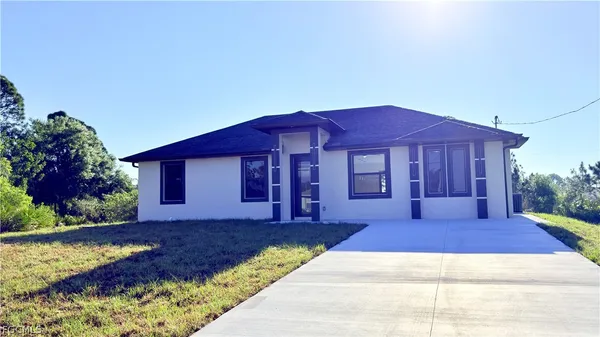 $299,900 | 1243 Buell Avenue, Fort Myers, FL 33913