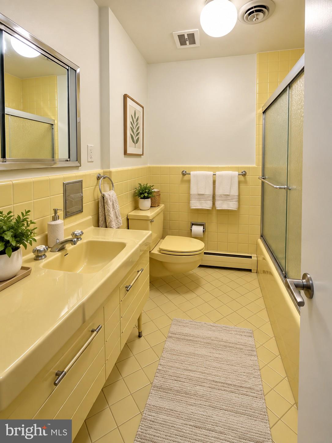 558 Sprague Road Penn Valley, PA 19072 - Photo 23 of 26 Fab Retro Hall Bathroom - Wow Tile!