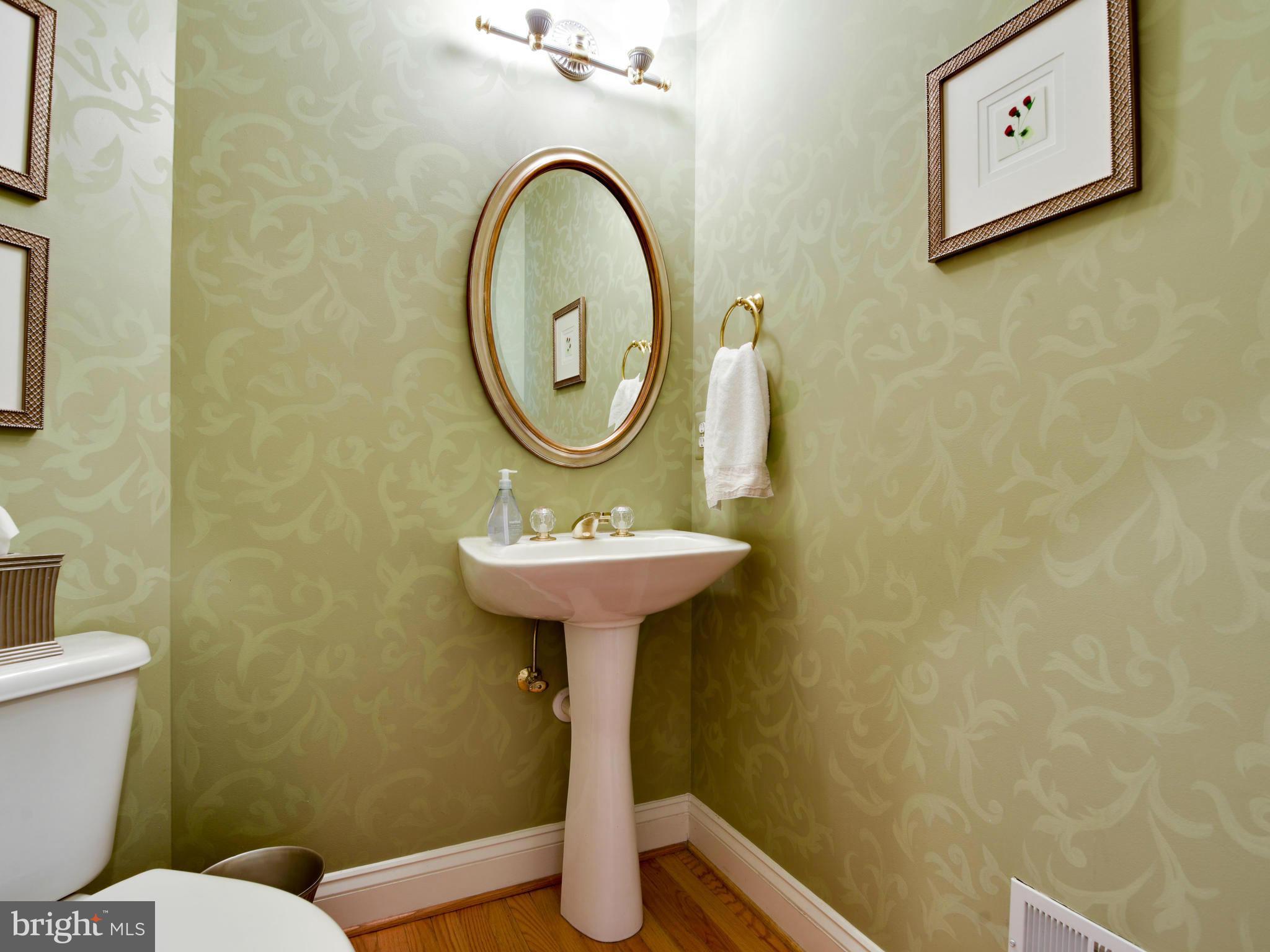 18264 Wickham Road Olney, MD 20832 - Photo 14 of 30 Bath