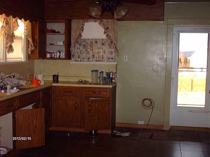 1507 Marshall Road Monaca, PA 15061 - Photo 6 of 15 Cafeteria/Kitchen.