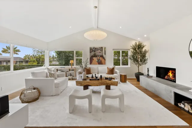 $3,875,000 | 6653 Avenida Manana, La Jolla, CA 92037