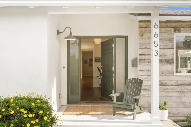 $3,875,000 | 6653 Avenida Manana, La Jolla, CA 92037