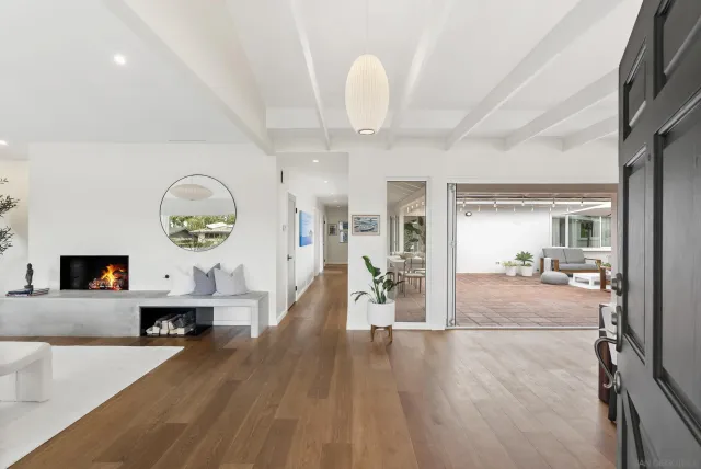 $3,875,000 | 6653 Avenida Manana, La Jolla, CA 92037